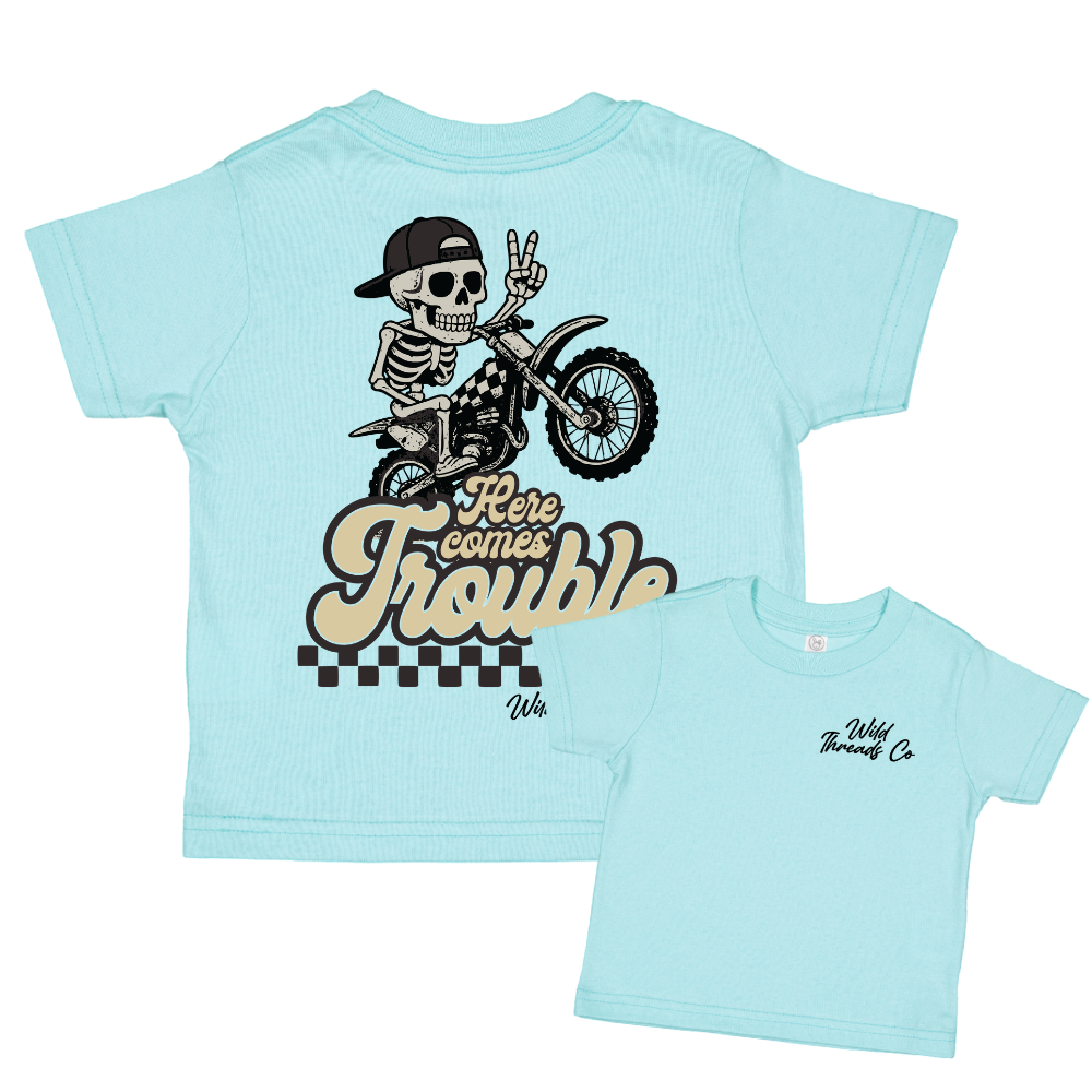 Here Comes Trouble Tee : Natural