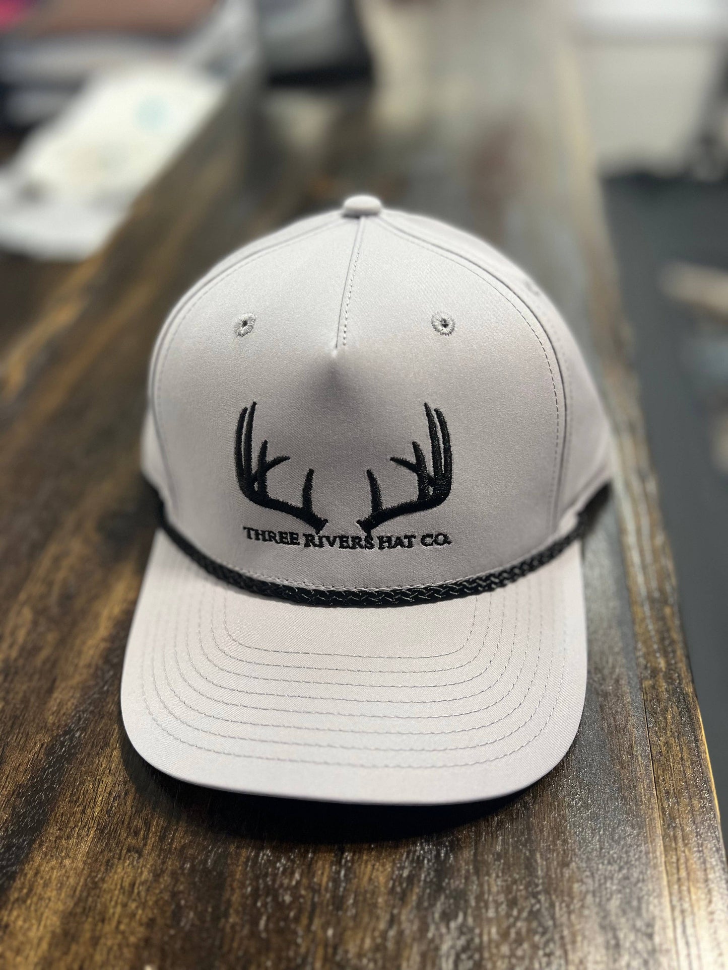 Classic Whitetail Rack - Rope 5 Panel Snapback - Richardson 258 Hat: Dark Olive/White Rope