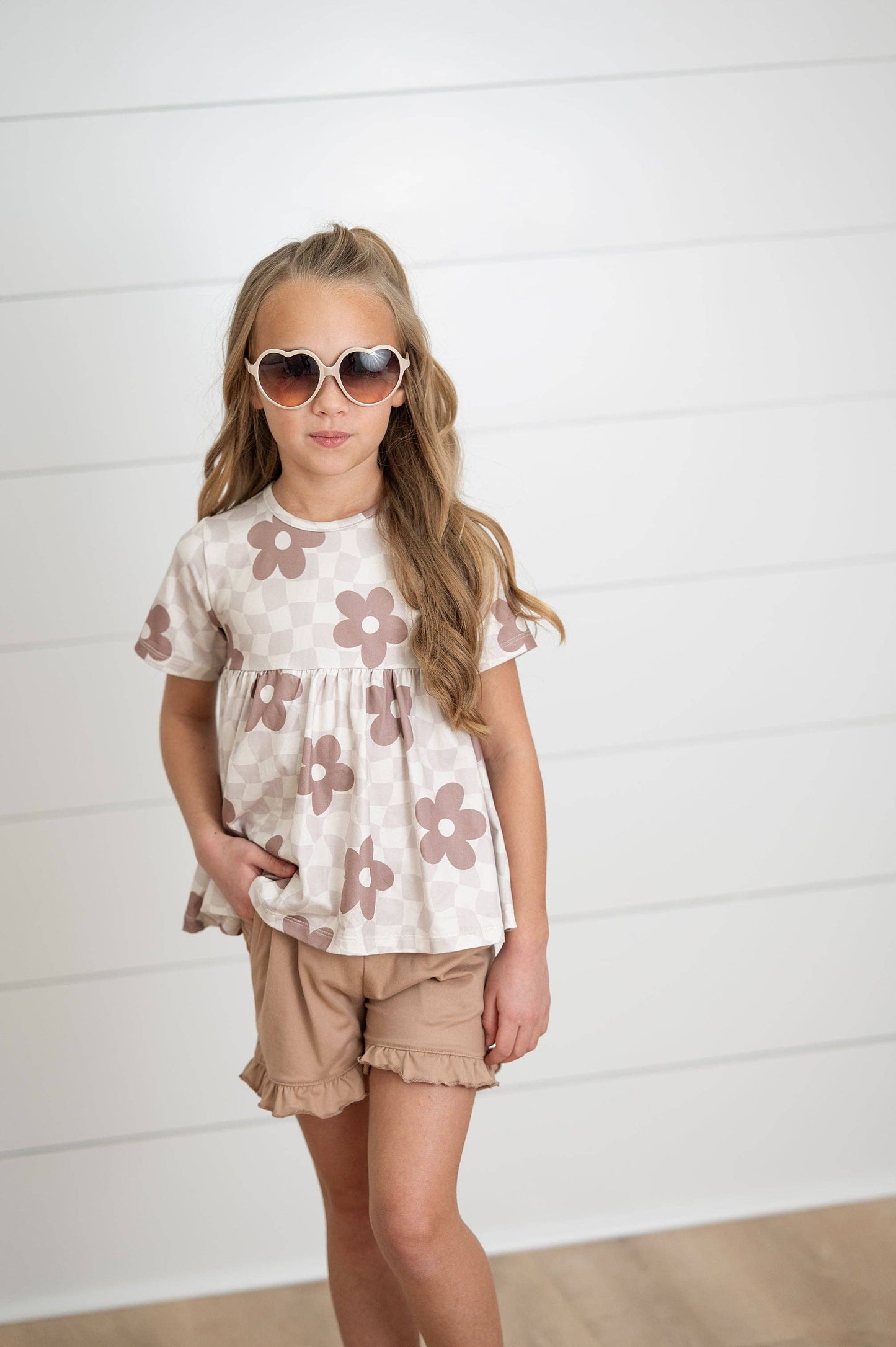 Kids Retro Daisy Check Tan Pocket Ruffle Spring Short Set