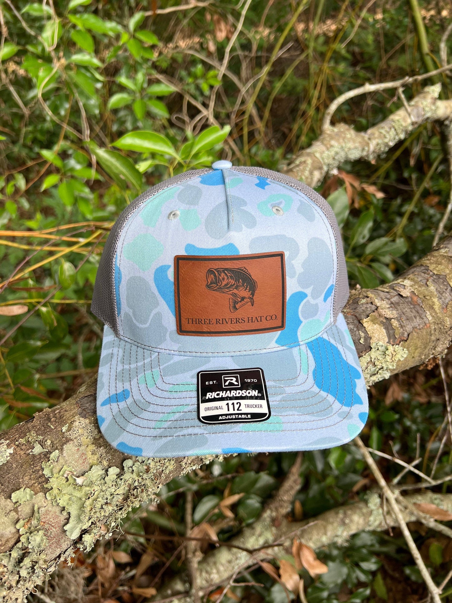 Bass Silhouette - Trucker Snapback - Richardson 112: Old School Blue