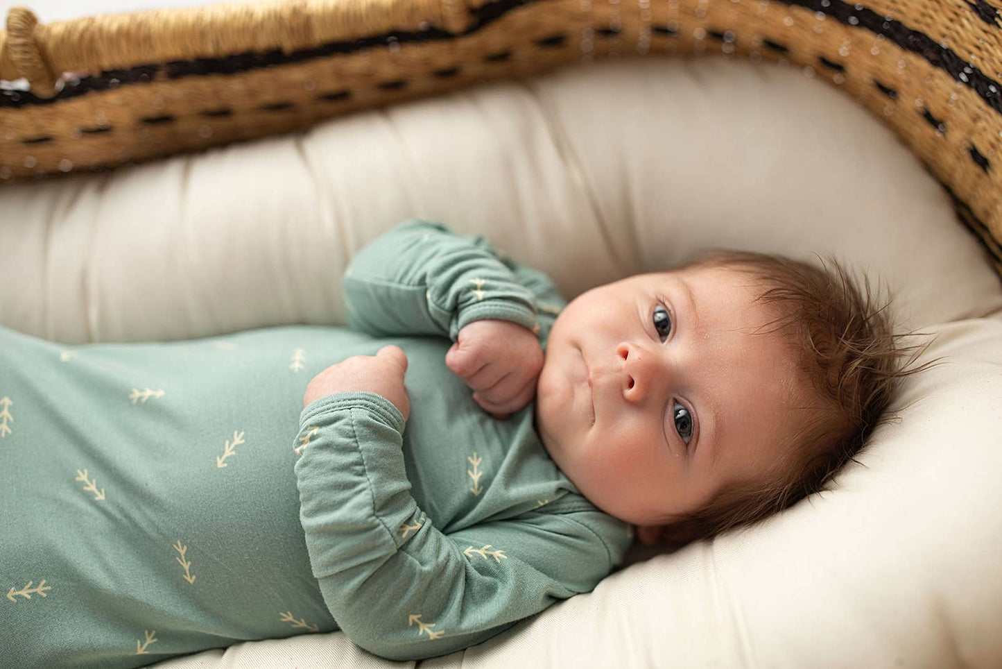 Arrow Print Knotted Newborn Baby Gown Pajamas & Hat