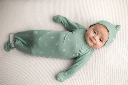 Arrow Print Knotted Newborn Baby Gown Pajamas & Hat