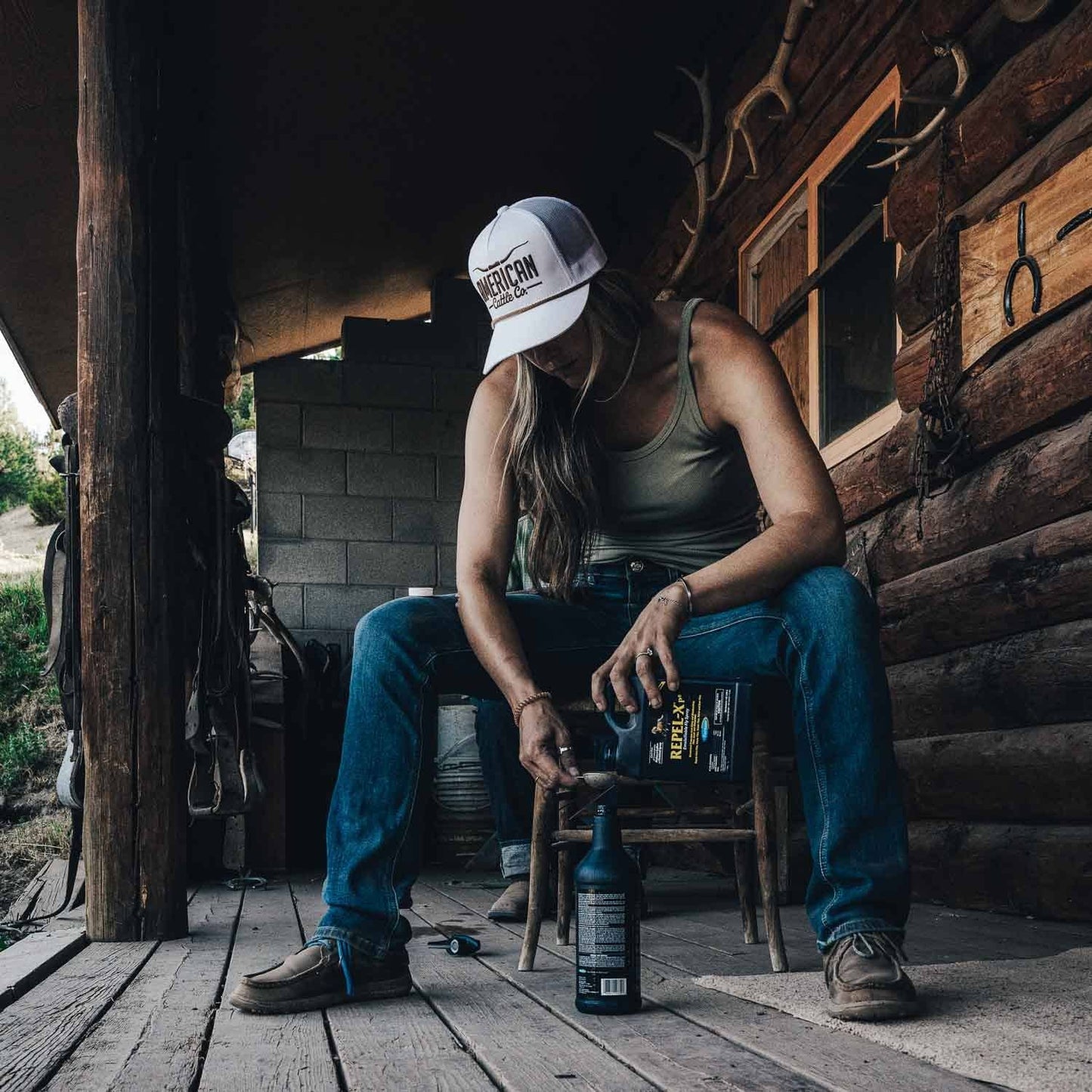 Longhorn Hat: Black/Gold