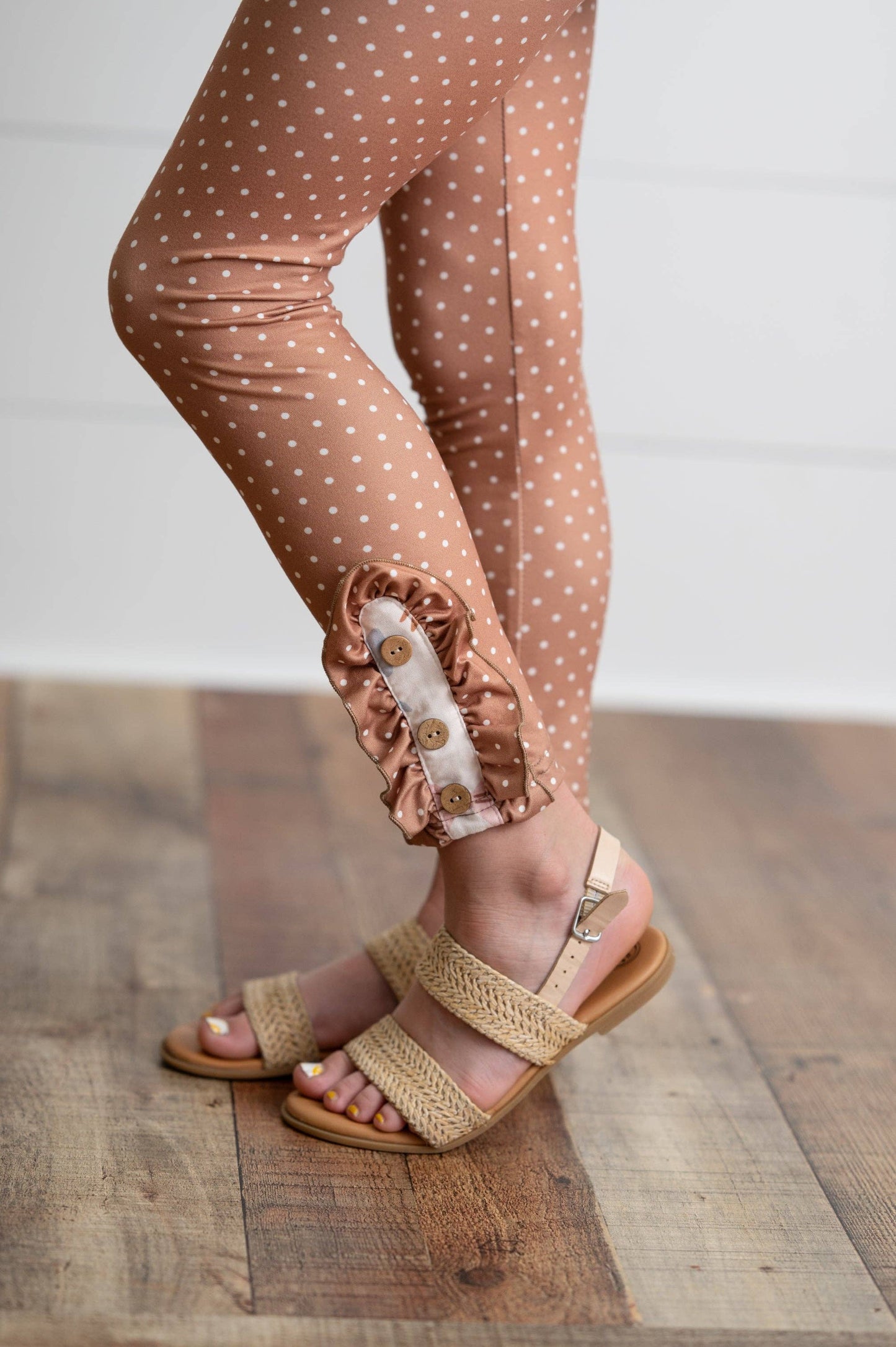 Girls Beige Coquette Bow Ruffle Pocket Button Legging Set: 10/12