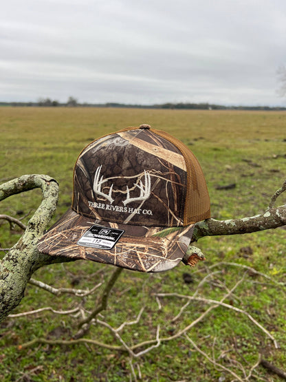 Classic Whitetail Rack - Trucker Snapback Hat - Richardson 112: Army Olive/Tan