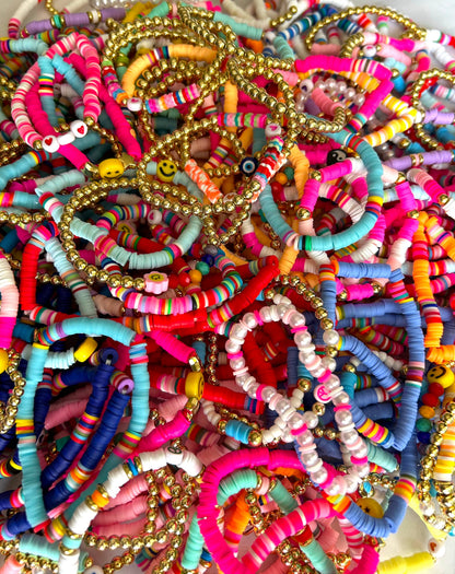 🩷Bright Colored Summer Stretchy Bracelets🌸: 50 Bracelets