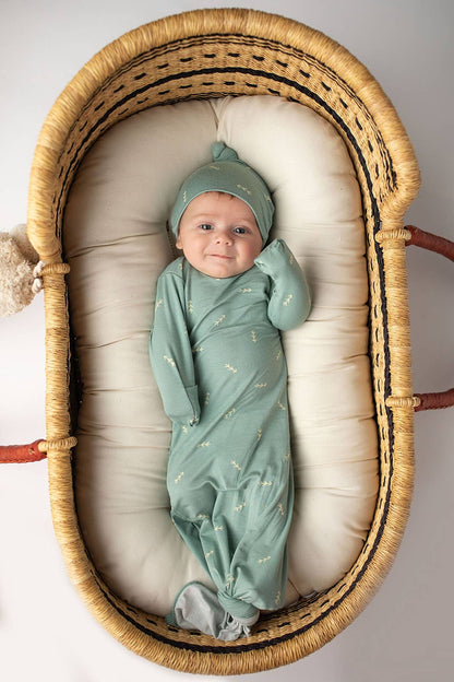 Arrow Print Knotted Newborn Baby Gown Pajamas & Hat