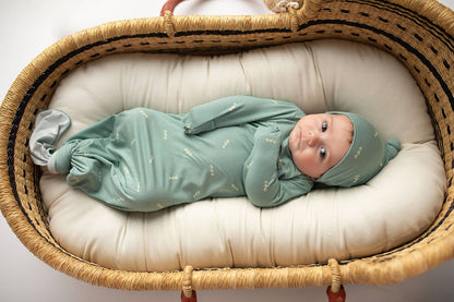 Arrow Print Knotted Newborn Baby Gown Pajamas & Hat