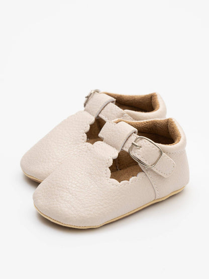 T-Strap Scalloped Buckle Shoes For Baby Girl: Leopard
